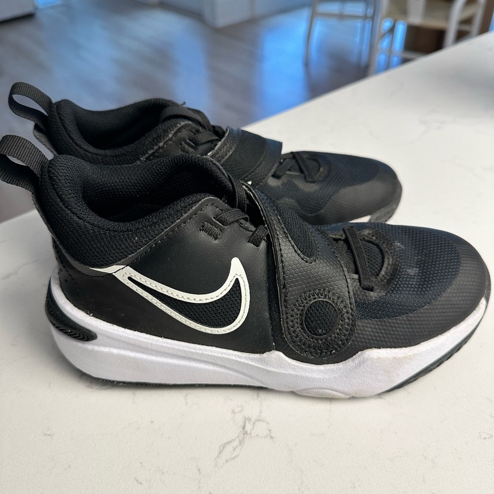 Big Kid Nike Basketball shoes